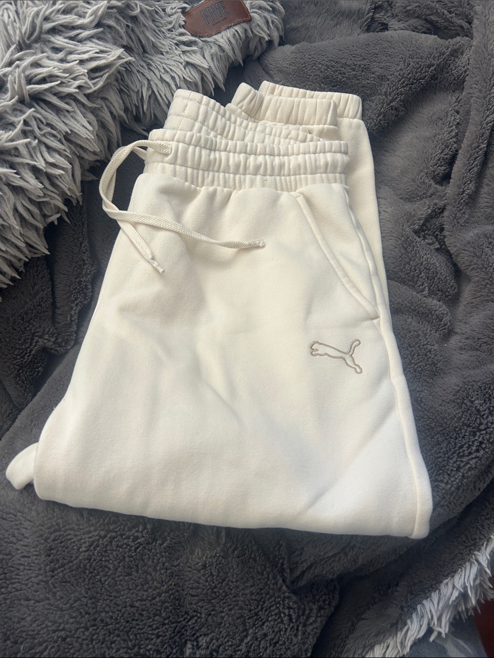Puma cream sweet pants